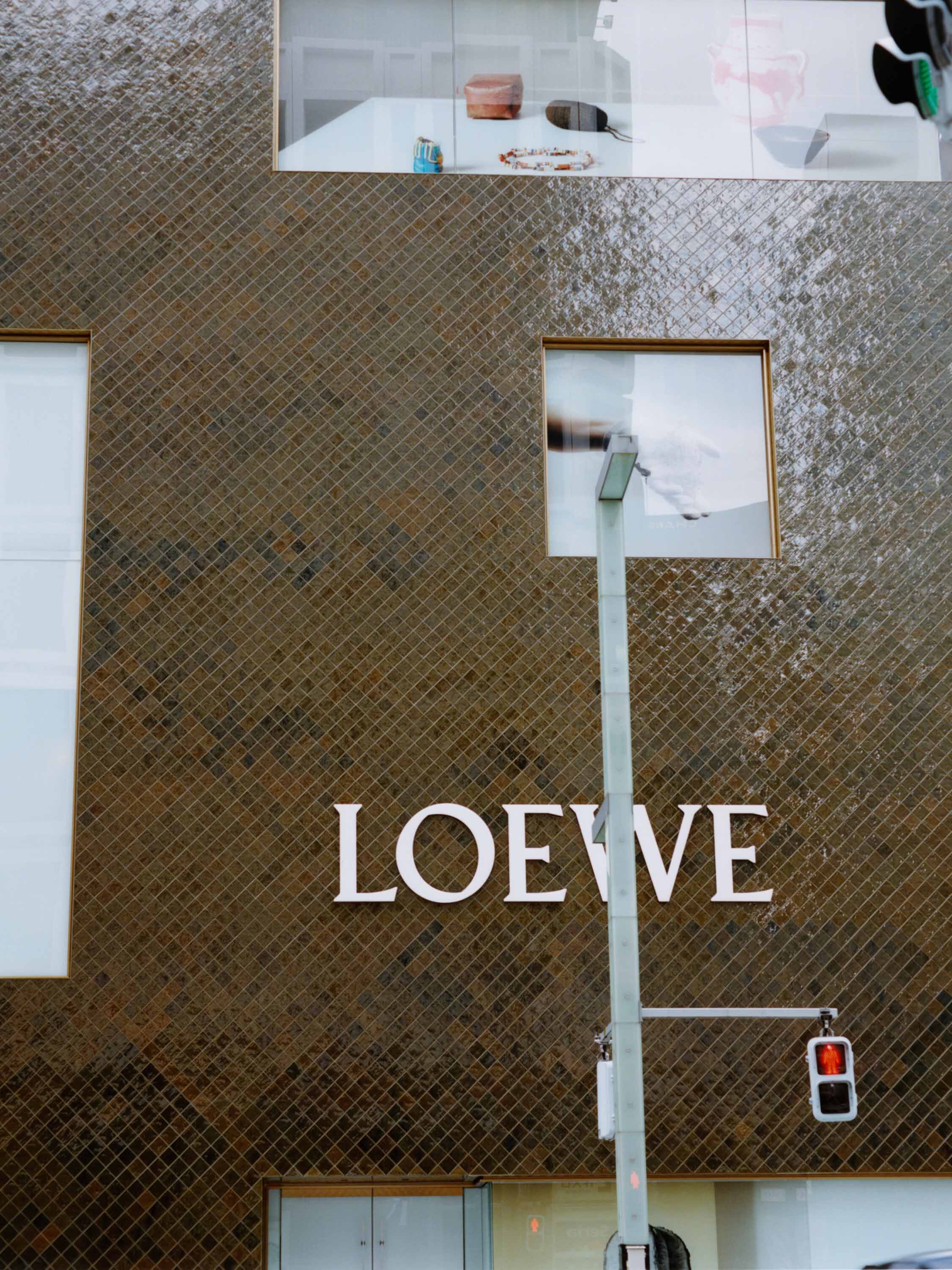 ロエベ公式オンラインストア｜LOEWE - LOEWE Japan official website